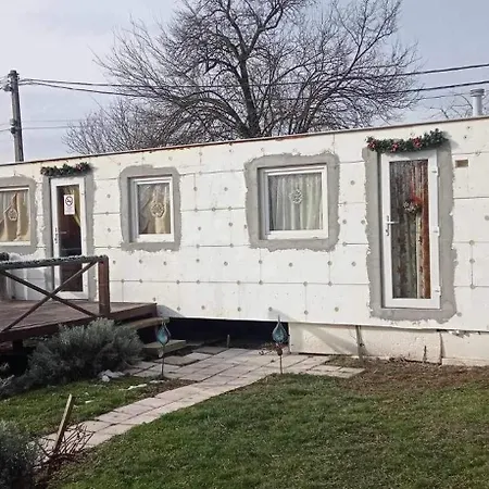 Kupai Apartman * Tiszaujvaros